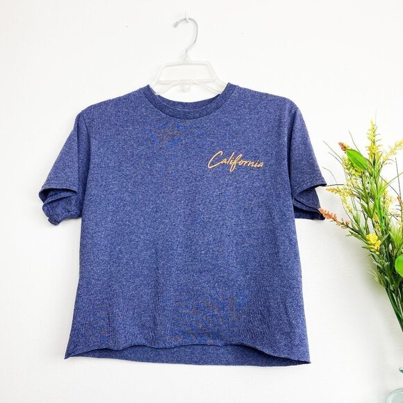 ☀️ CALIFORNIA Sunset Crop Top Graphic Tee Small Blue Casual Boho Beachy T Shirt - Picture 1 of 4